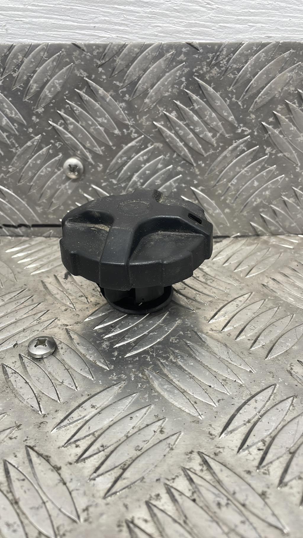 Bouchon de carburant CITROEN C5 1 PHASE 1 Diesel - 1