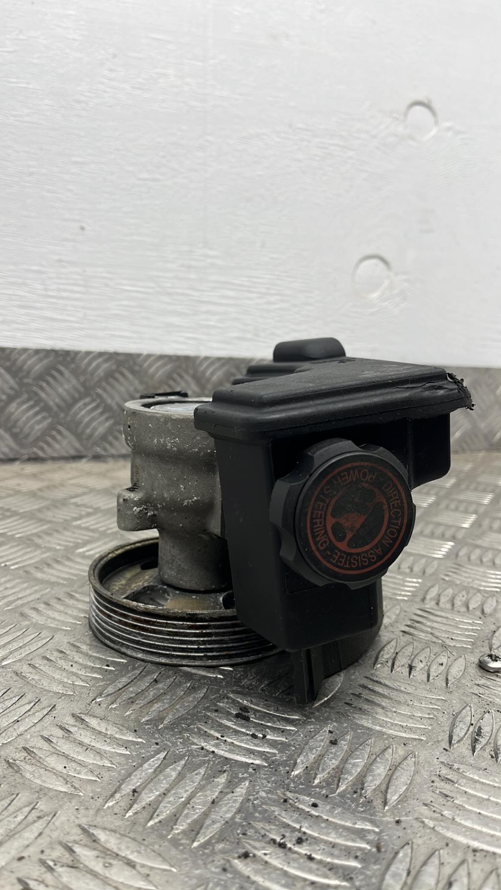 Pompe de direction PEUGEOT PARTNER 1 PHASE 1 Diesel - 1
