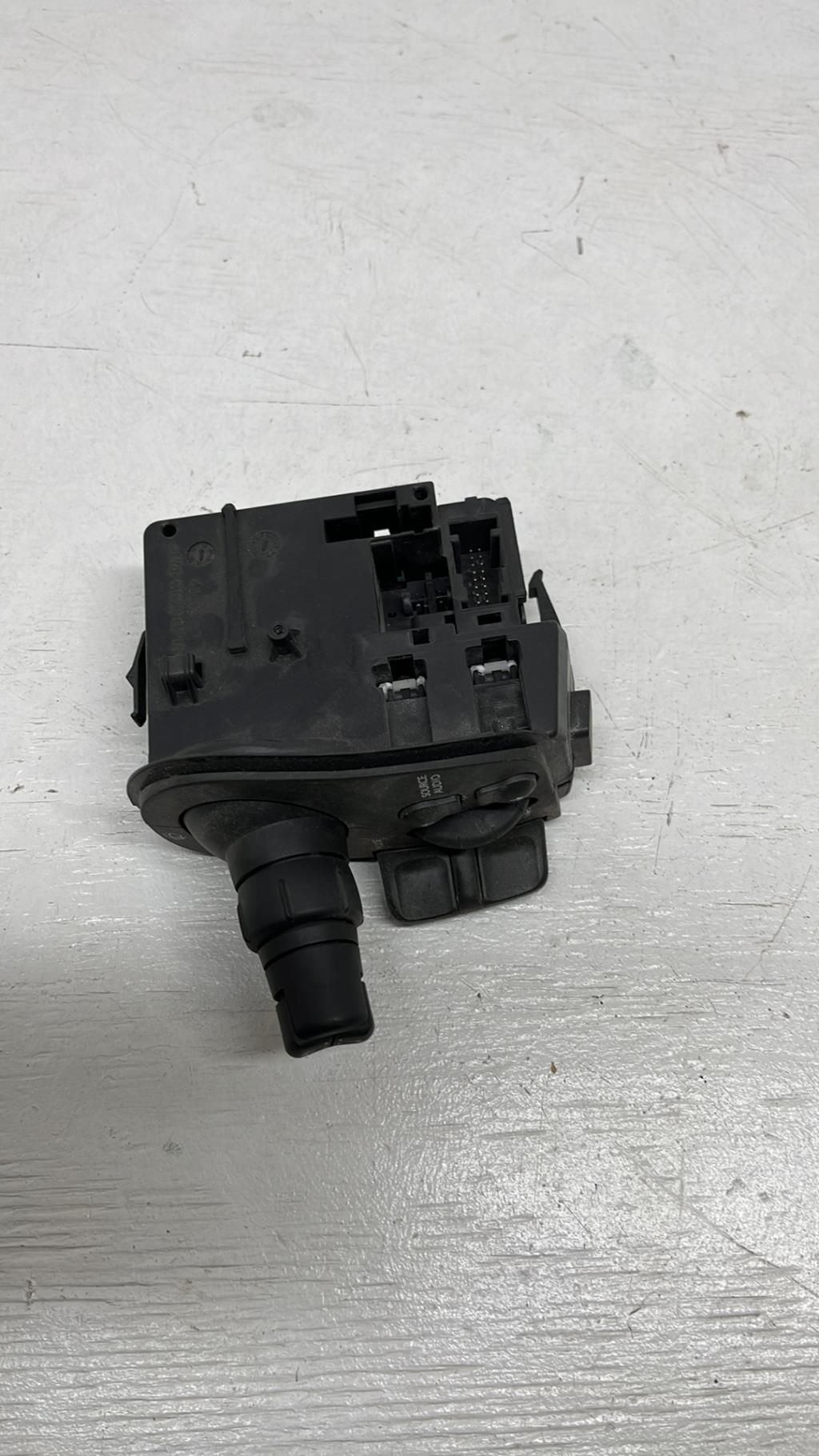 Commodo d'essuie glaces RENAULT CLIO 3 PHASE 1 Diesel - 1