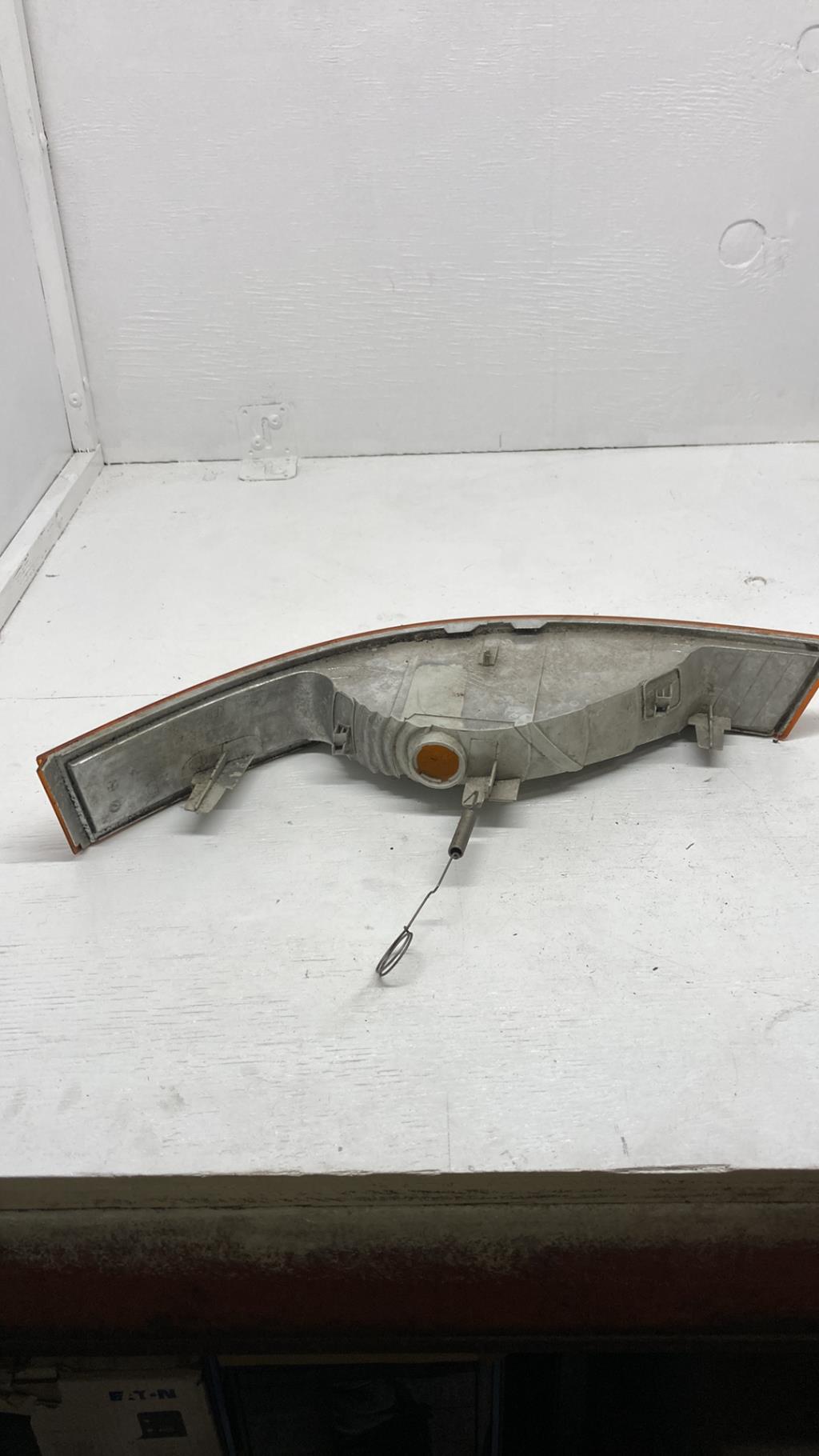 Optique avant secondaire droit (feux)(clignotant) RENAULT MASTER 1 PHASE 2  - 1