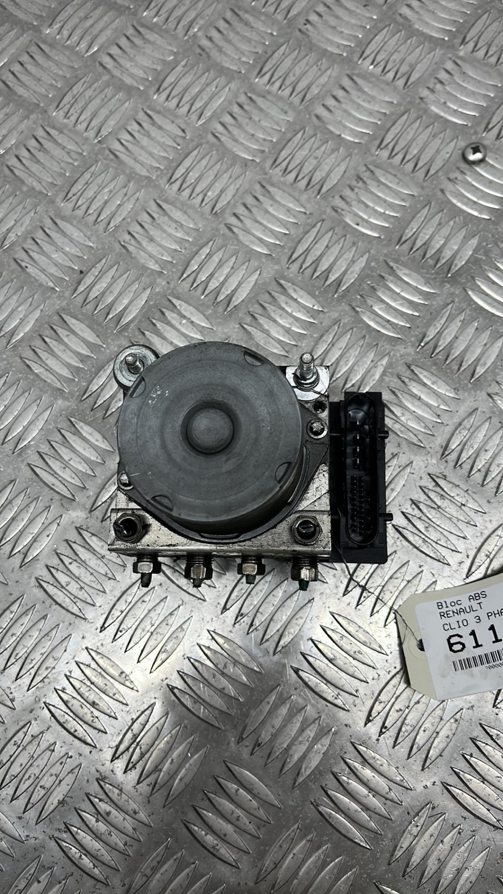 Bloc ABS (freins anti-blocage) RENAULT CLIO 3 PHASE 2 Diesel - 1