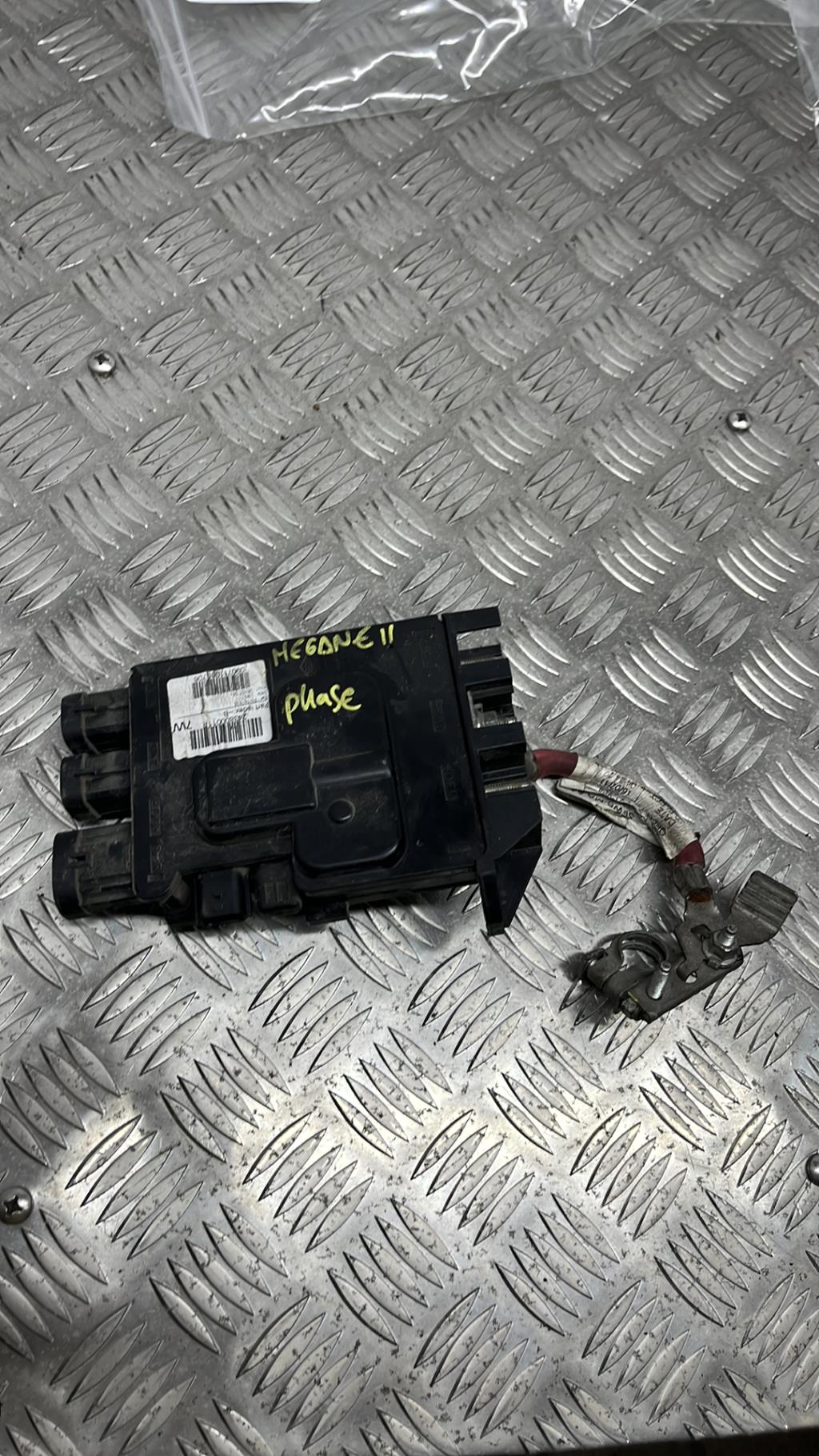 Boitier BSI RENAULT MEGANE 3 PHASE 1 BREAK Diesel - 1