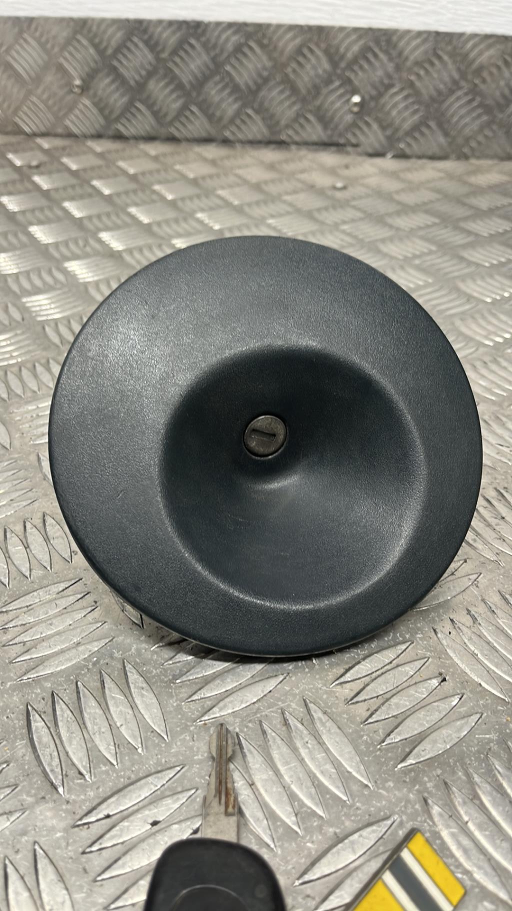 Bouchon de carburant RENAULT KANGOO  - 1