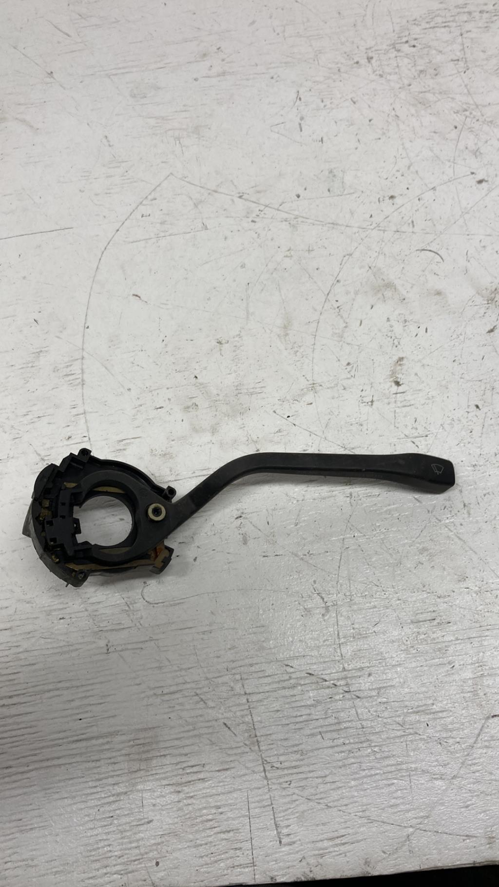 Commodo d'essuie glaces VOLKSWAGEN GOLF 2  - 1