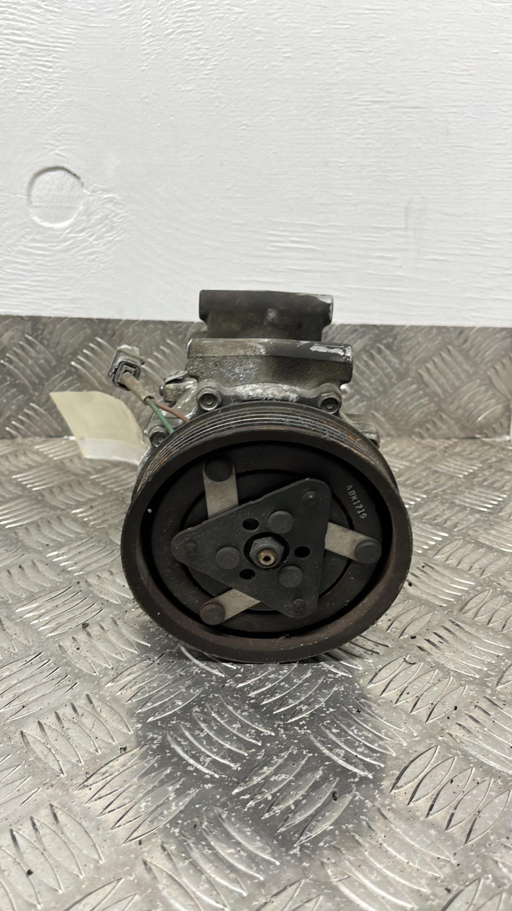 Compresseur clim RENAULT CLIO 3  - 1