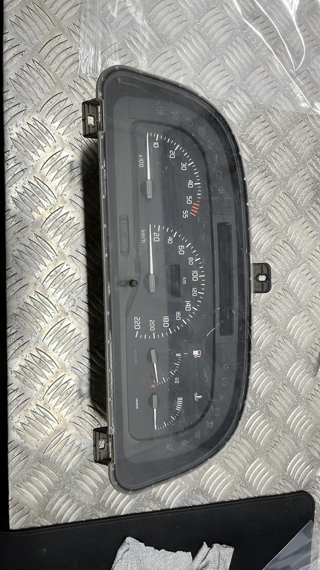 Compteur RENAULT LAGUNA 1  - 1