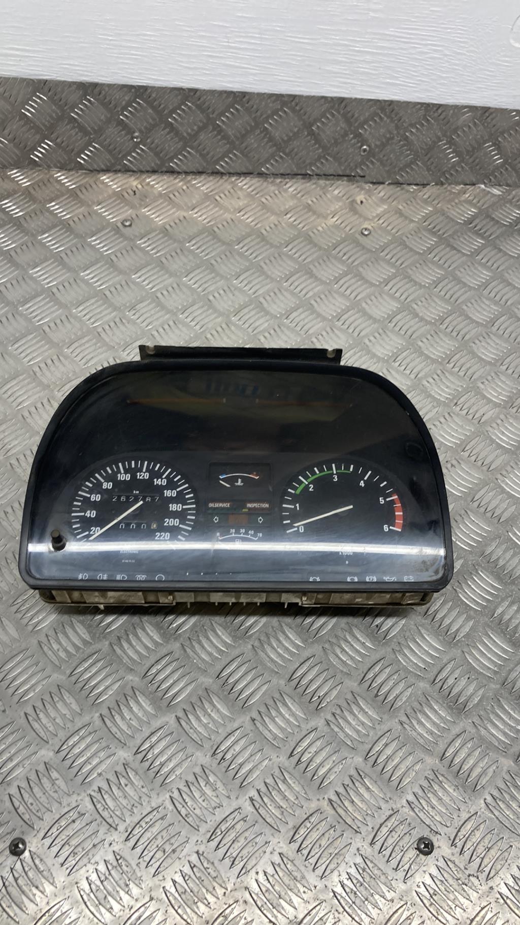 Compteur BMW SERIE 5  - 1