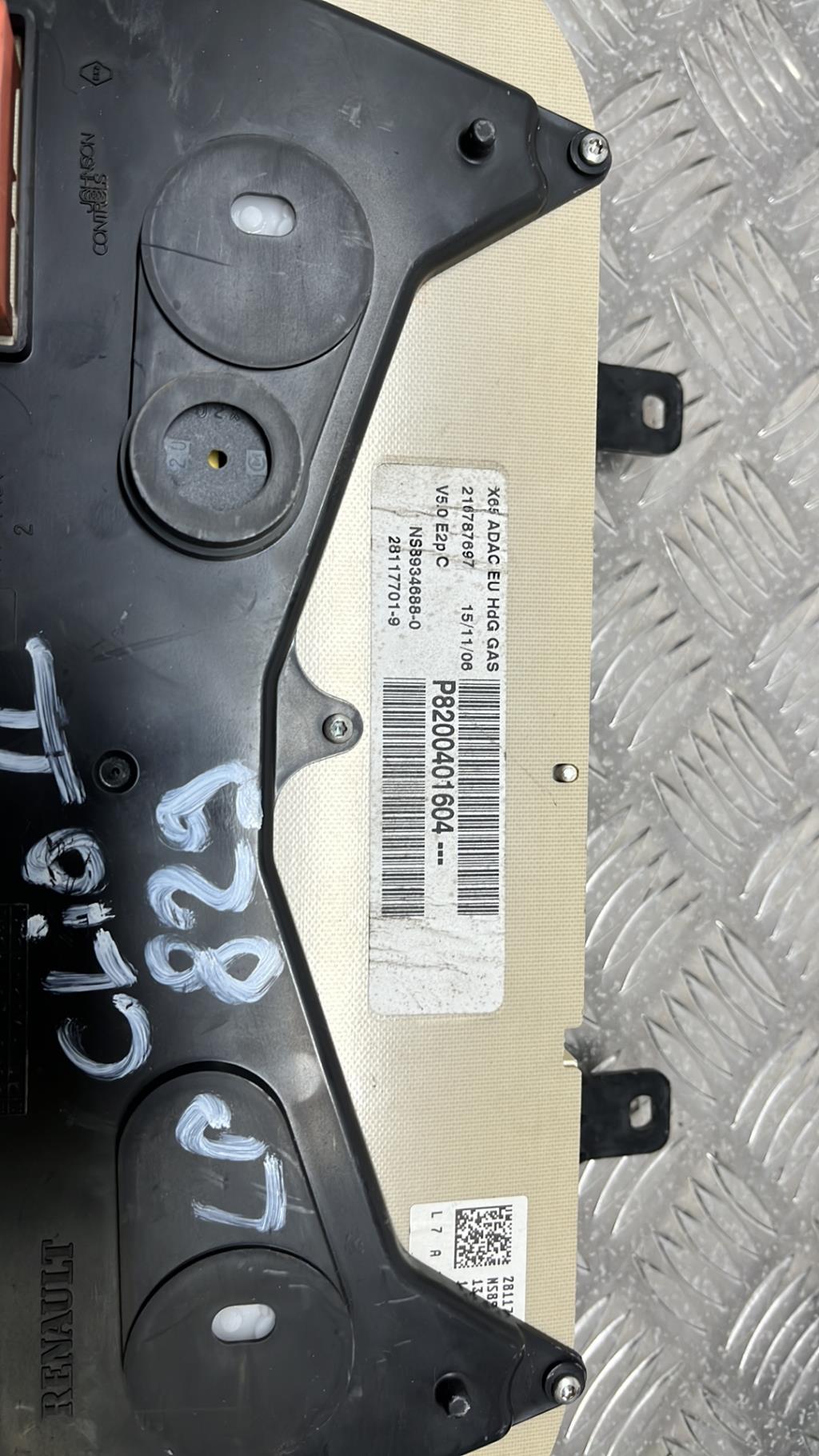 Compteur RENAULT CLIO 2 PHASE 1  - 1