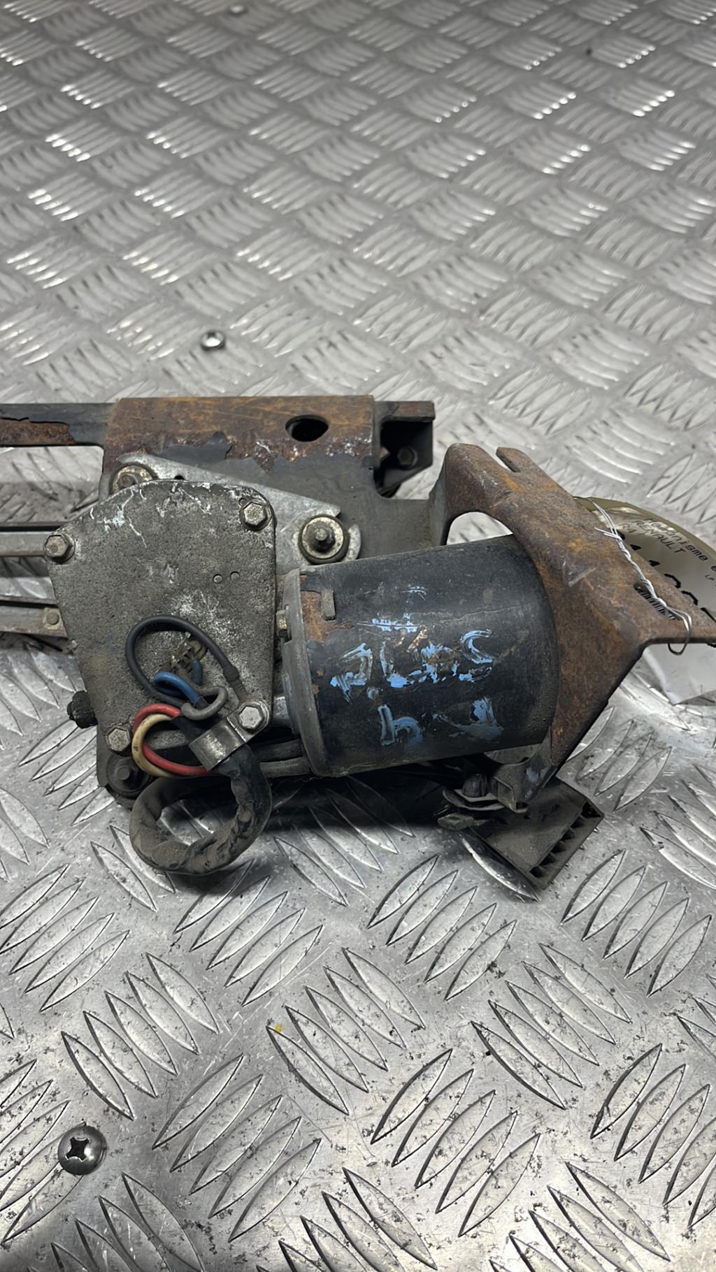 Mecanisme essuie glace avant RENAULT R4  - 1