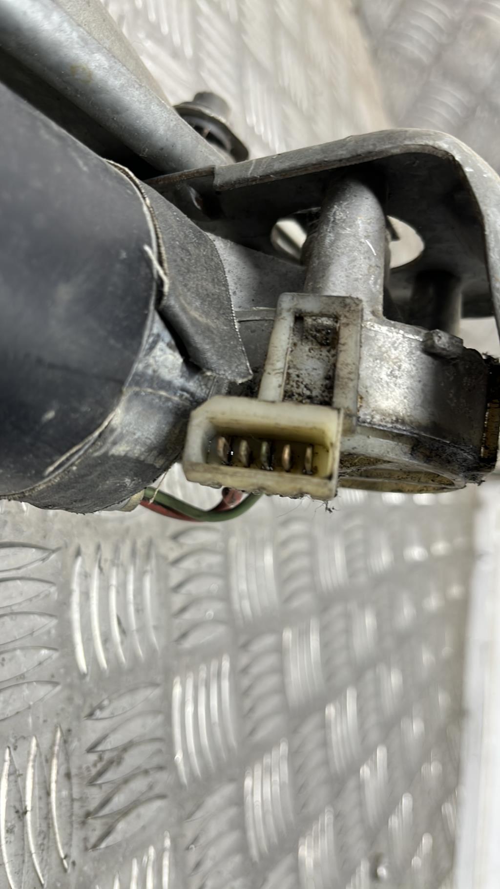 Mecanisme essuie glace avant VOLKSWAGEN GOLF MEMPHIS Diesel - 1