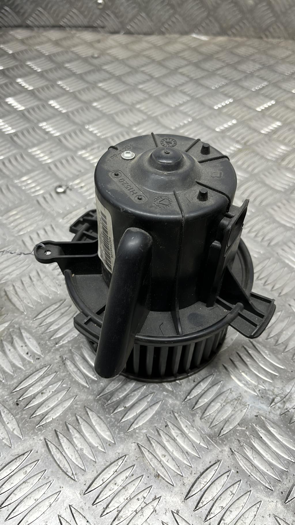 Pulseur d'air PEUGEOT 307 PHASE 1 Diesel - 1