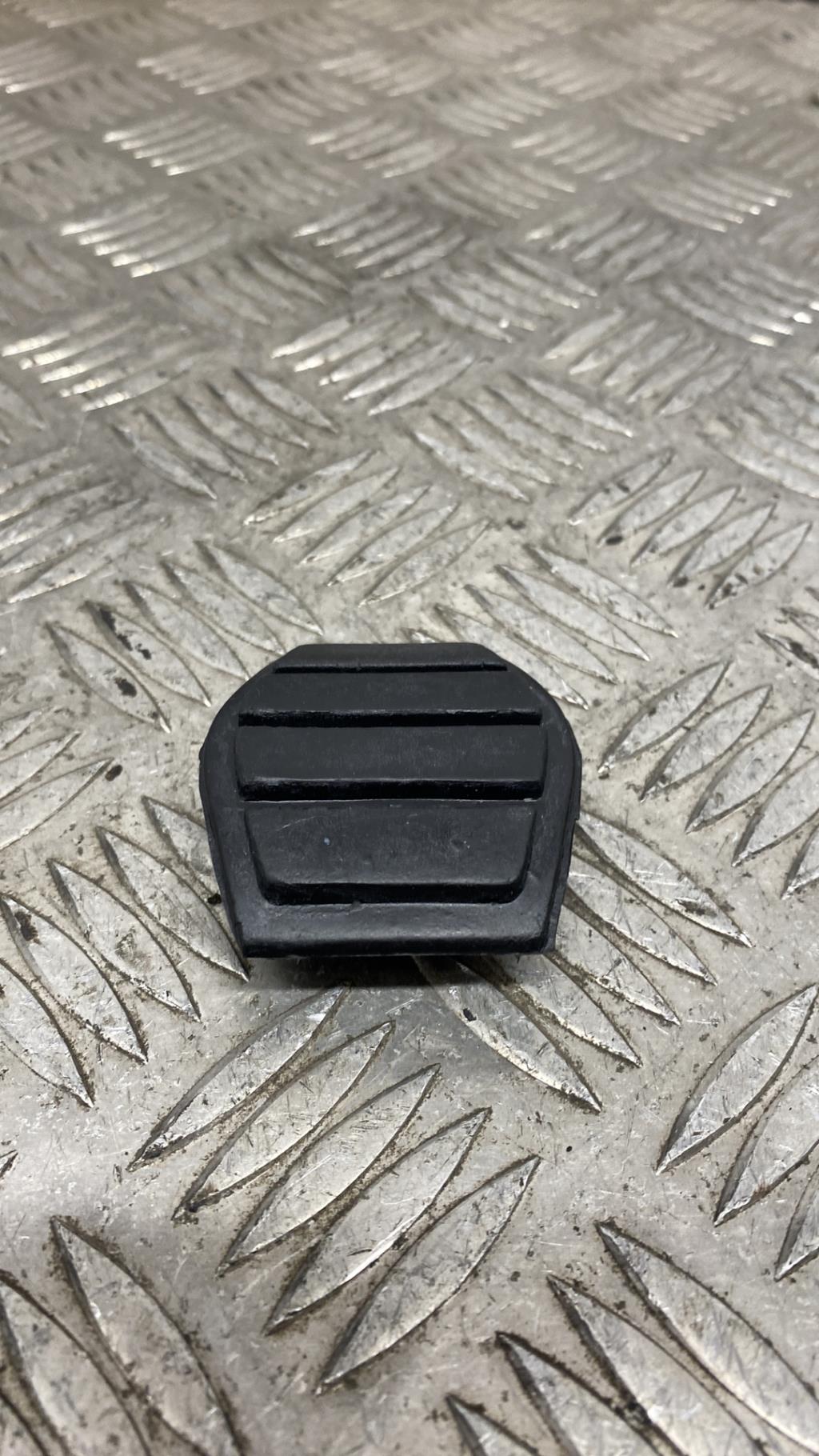 Pedale d'embrayage RENAULT R9  - 1