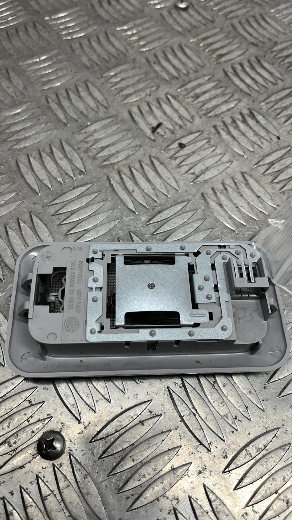 Eclairage de plafonnier FIAT PANDA 2 PHASE 2 Essence - 1
