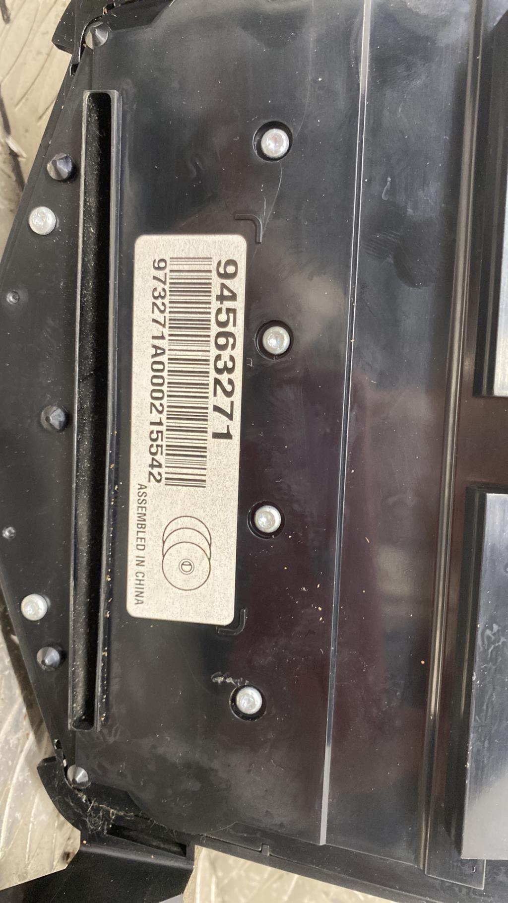 Facade autoradio CHRYSLER PT CRUISER PHASE 1 BREAK Essence - 1