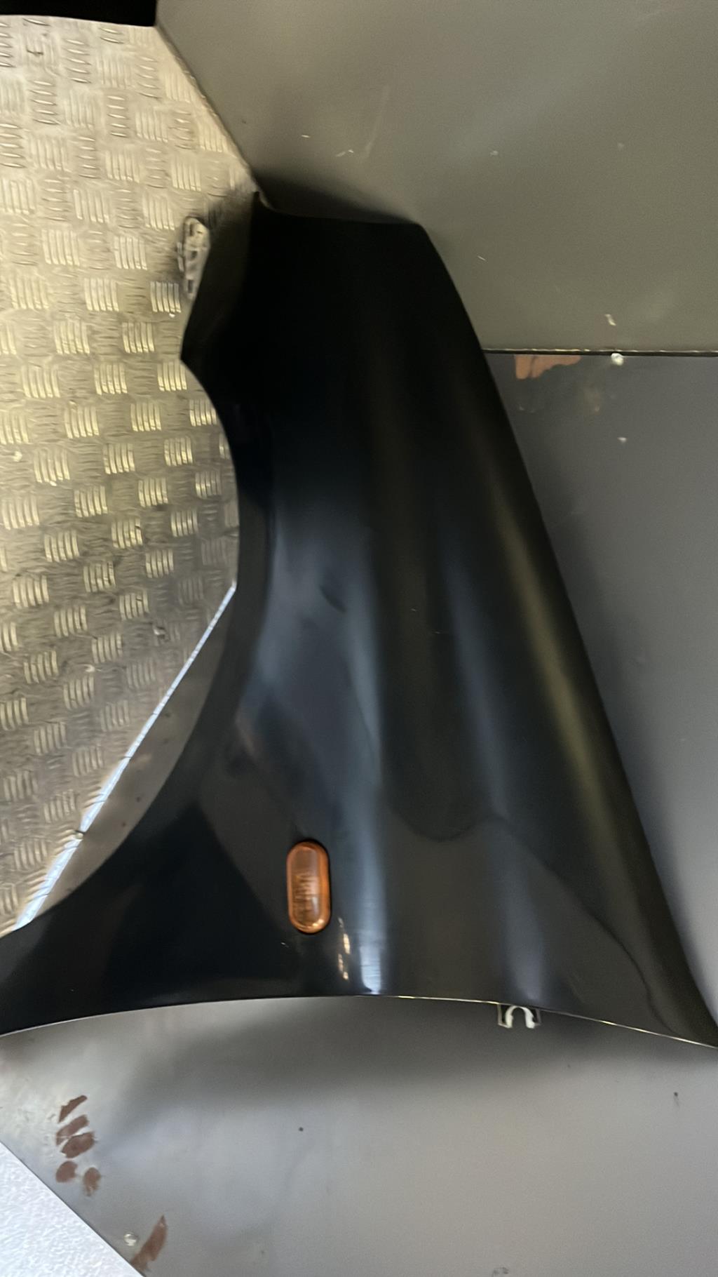 Aile avant gauche RENAULT CLIO 2 PHASE 1 Essence - 1