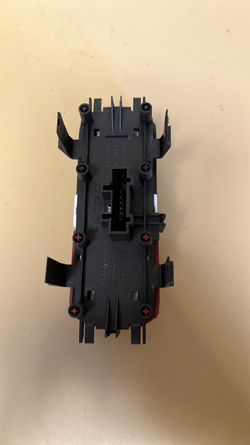 Bouton de warning RENAULT SCENIC 2 PHASE 1 Essence - 1