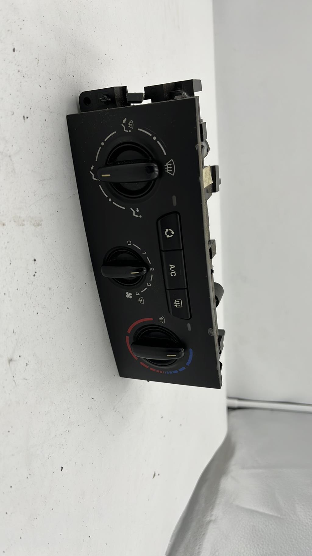Commande chauffage PEUGEOT 207  - 1