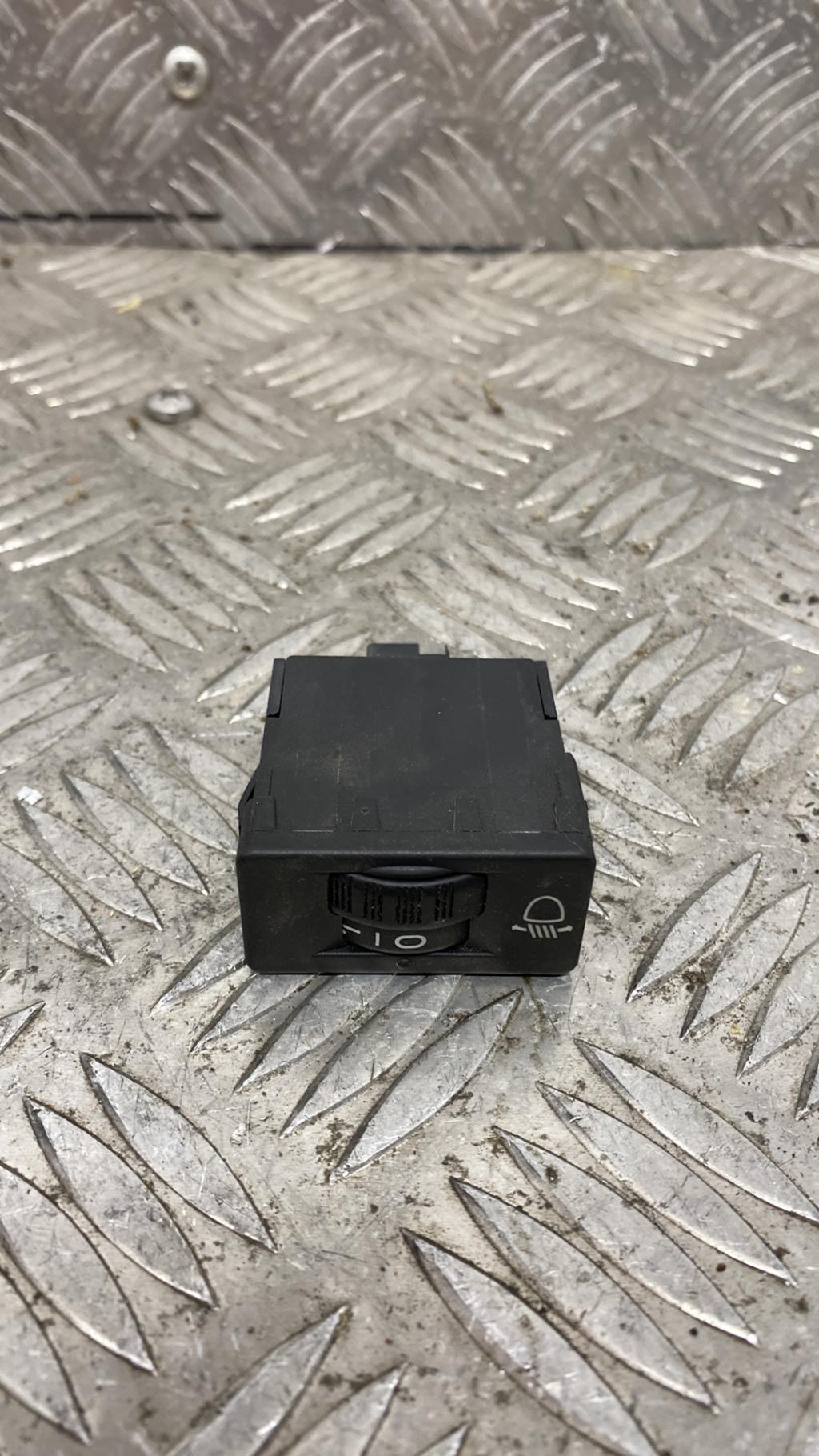 Commande de reglage hauteur de phare CITROEN C3 1 PHASE 2 Diesel - 1