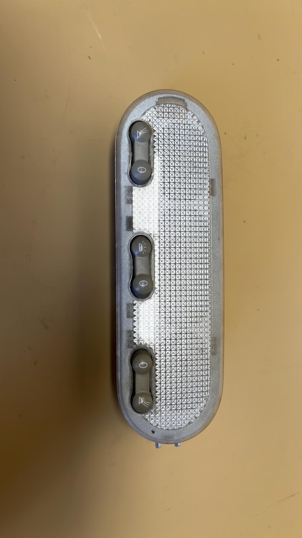 Eclairage de plafonnier RENAULT SCENIC 2 PHASE 1 Essence - 1