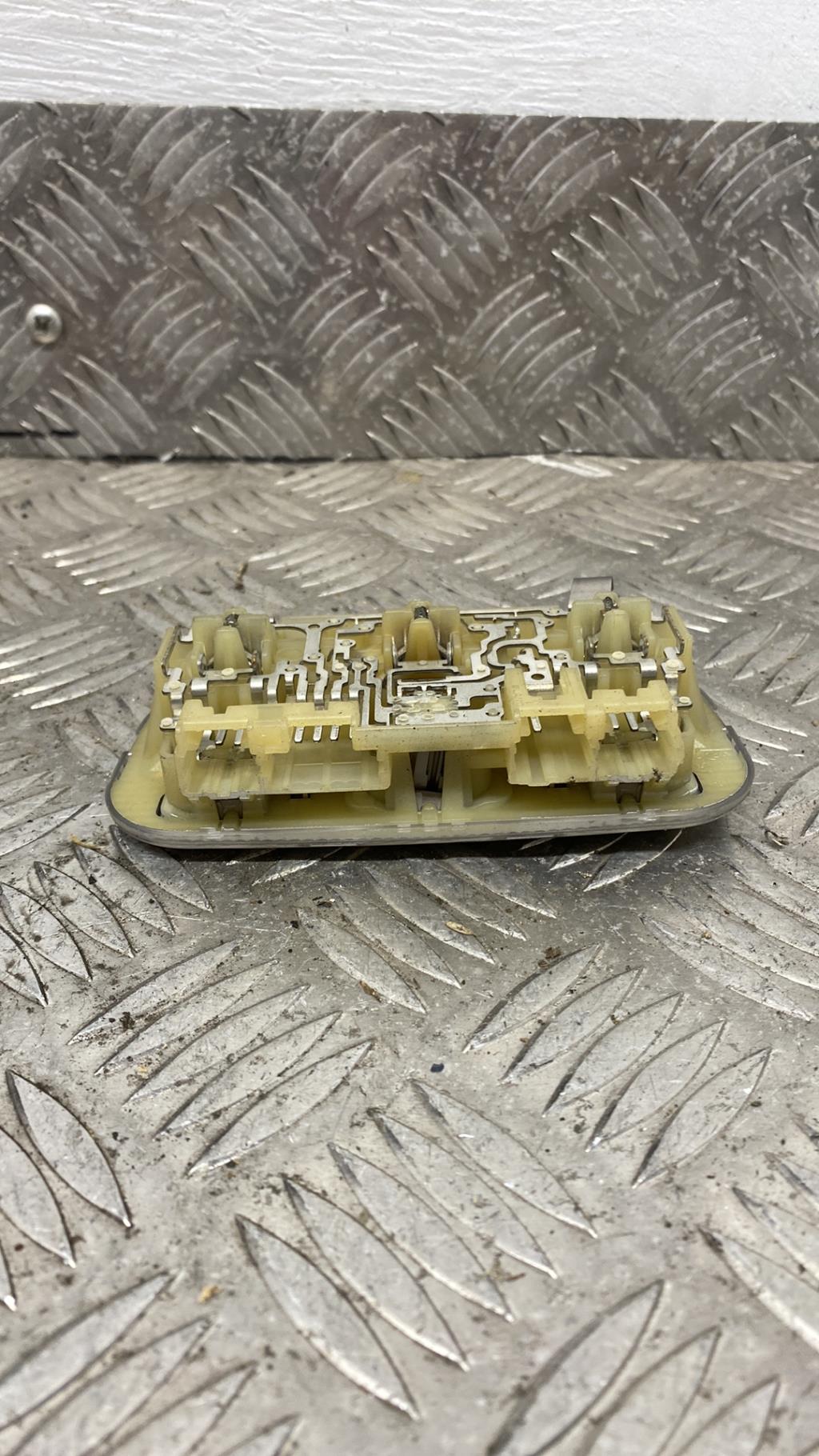 Eclairage de plafonnier CITROEN C3 1 PHASE 2 Diesel - 1