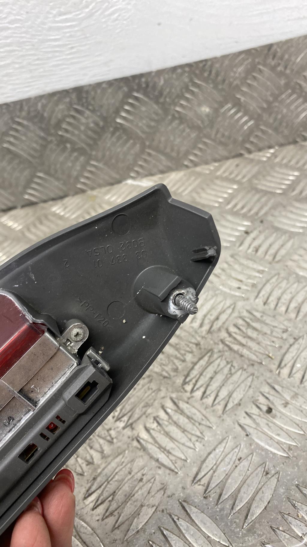 Feu arriere stop central FIAT PANDA 2 PHASE 1 Diesel - 1
