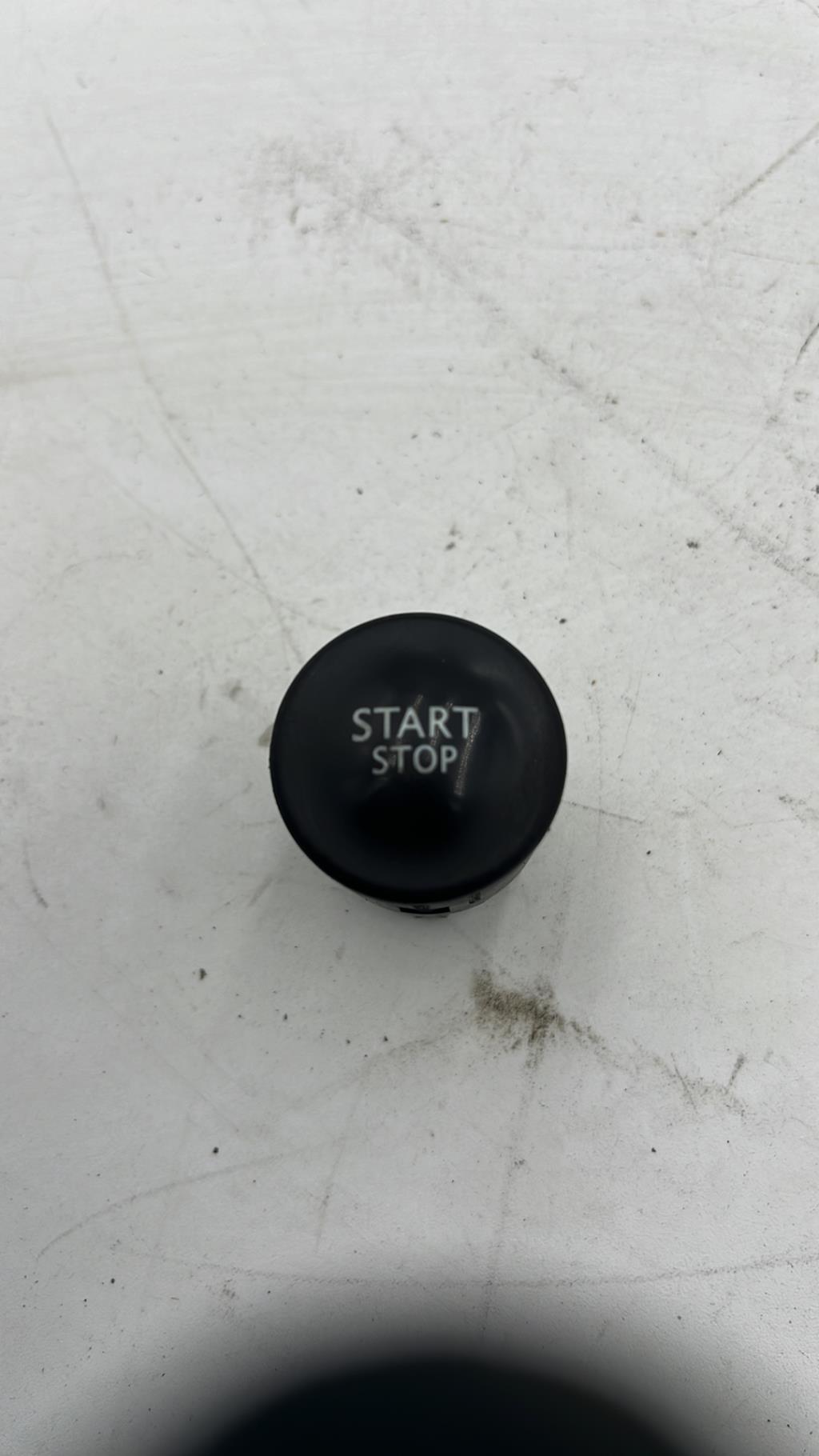 ECU start stop RENAULT SCENIC 2 PHASE 1 Essence - 1