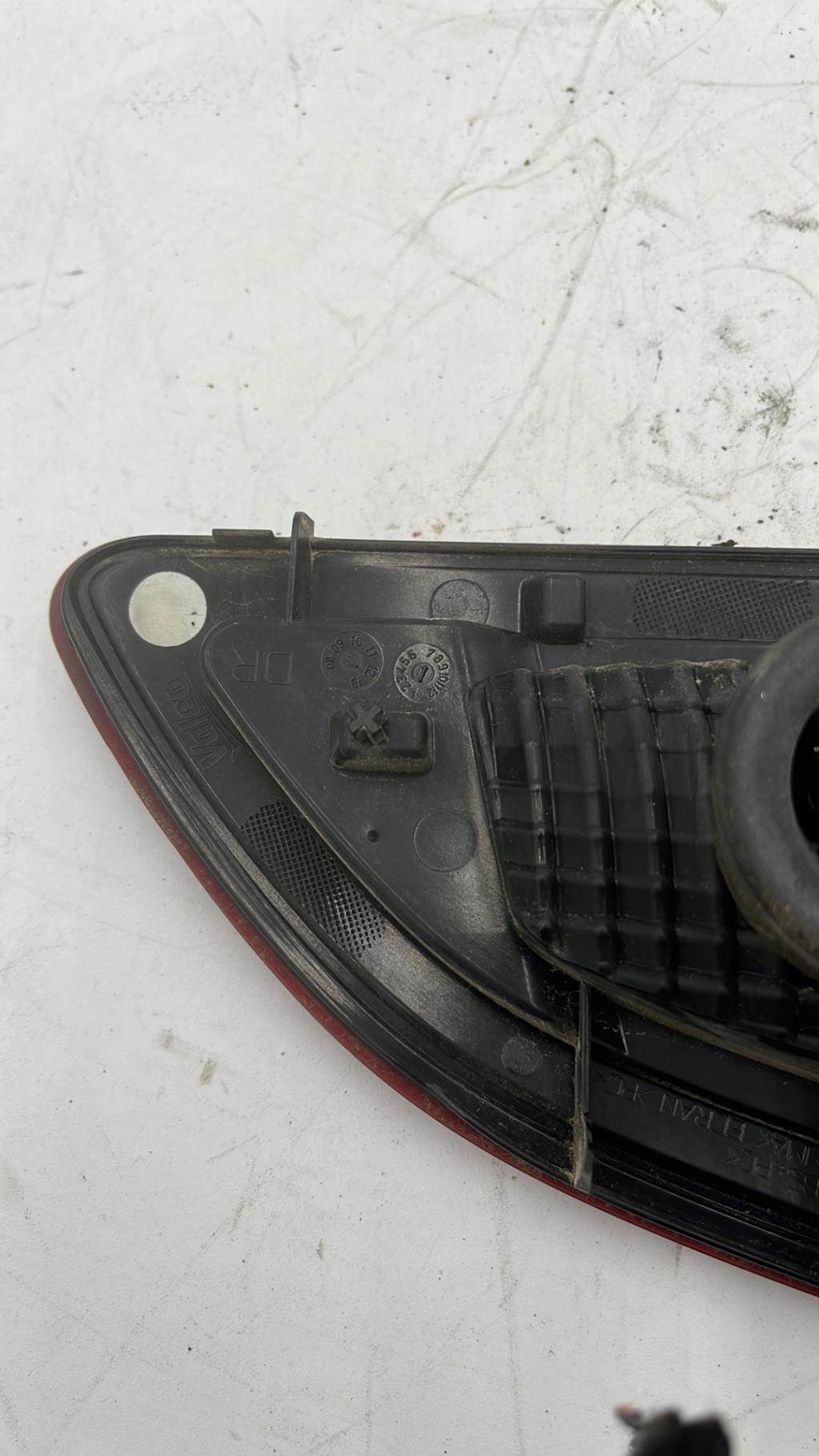 Feu arriere secondaire droit (feux) RENAULT SCENIC 3 PHASE 1 Diesel - 1