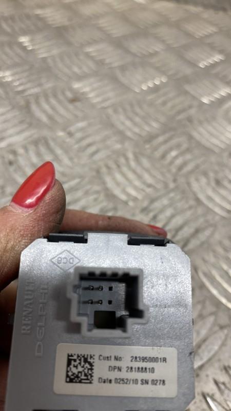 Bouton/Interrupteur RENAULT SCENIC 3 PHASE 1 Diesel - 1