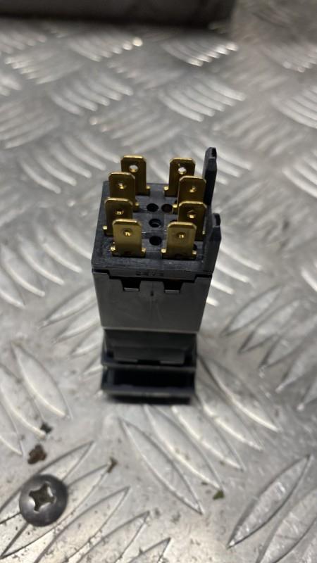Bouton de warning CITROEN XANTIA PHASE 2 Diesel - 1