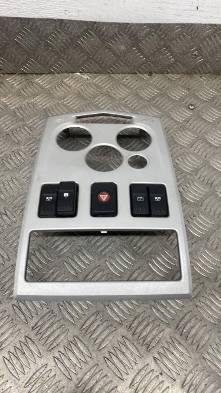 Console central (interieur plastique) DACIA LOGAN MCV 1 PHASE 1 BREAK Diesel - 1