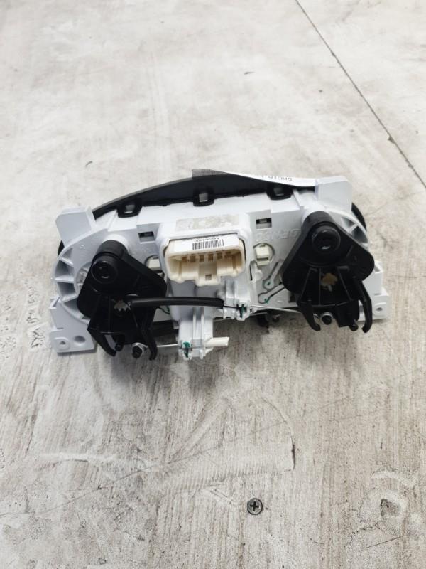 Commande chauffage DACIA SANDERO 2 PHASE 2 Essence - 1