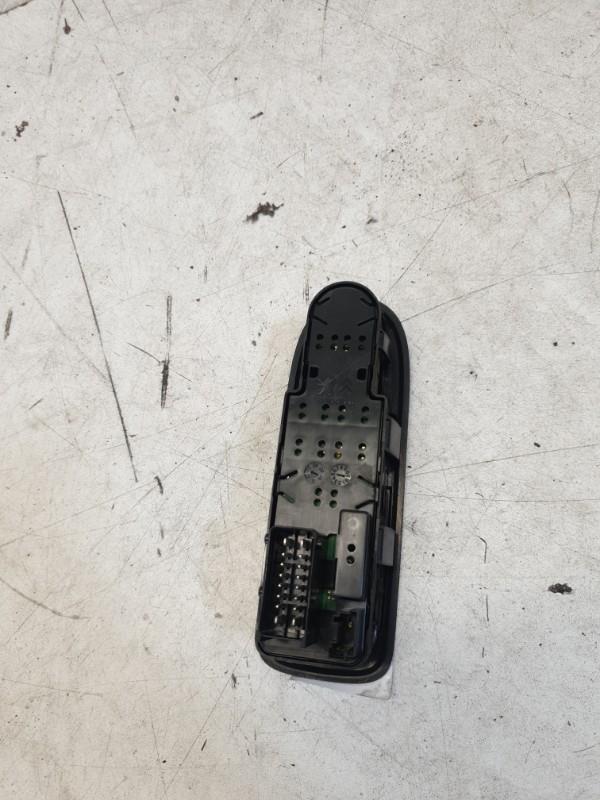 Interrupteur de leve vitre avant gauche CITROEN C3 2 PHASE 2 Essence - 1