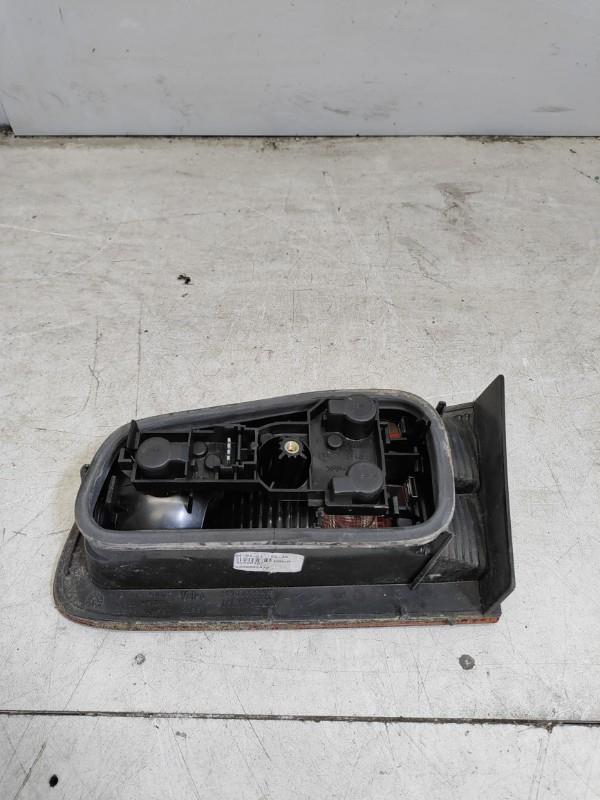 Feu arriere secondaire gauche (feux) RENAULT LAGUNA 2 PHASE 1 Essence - 1