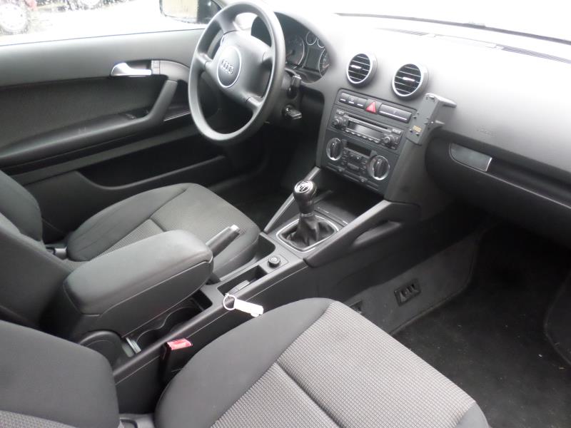 Image Malle/Hayon arriere - AUDI A3 2