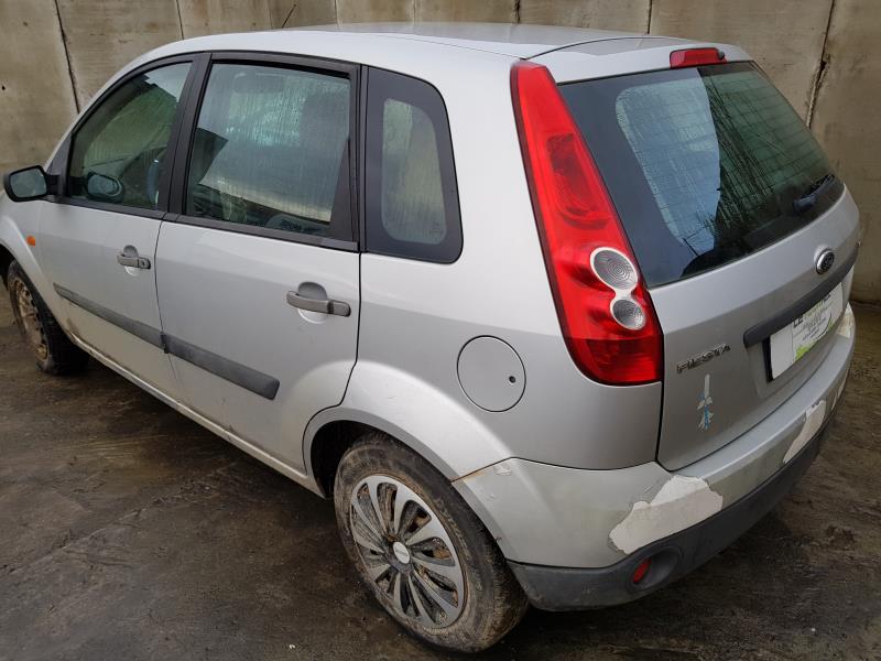 Image Feu arriere principal droit (feux) - FORD FIESTA 5