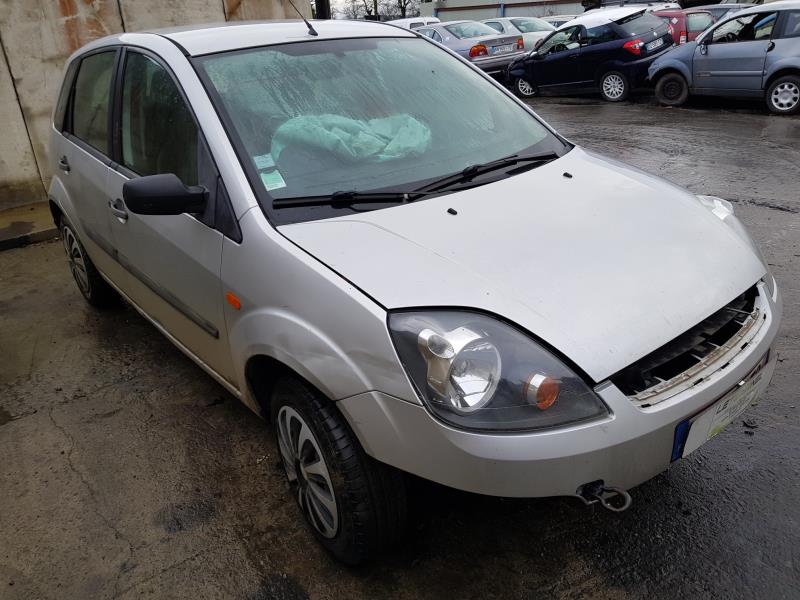 Image Feu arriere principal droit (feux) - FORD FIESTA 5