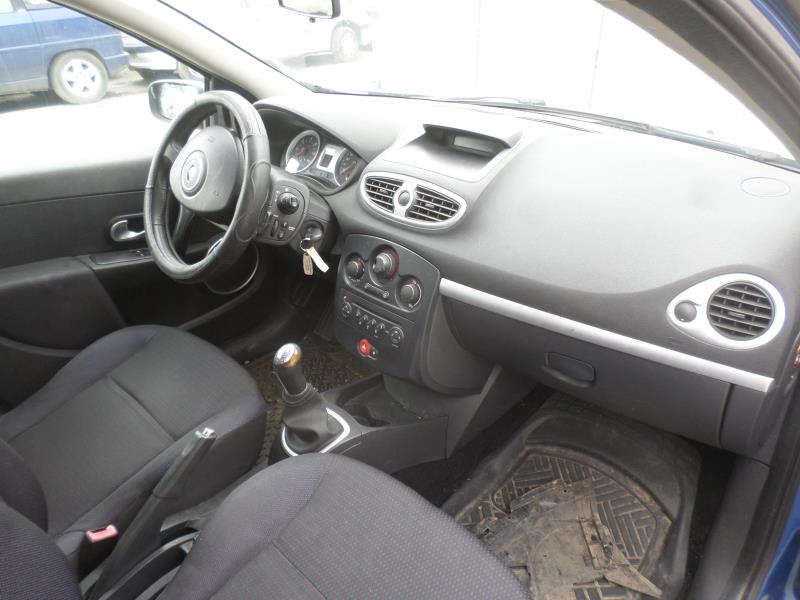 Image Feu arriere principal droit (feux) - RENAULT CLIO 3