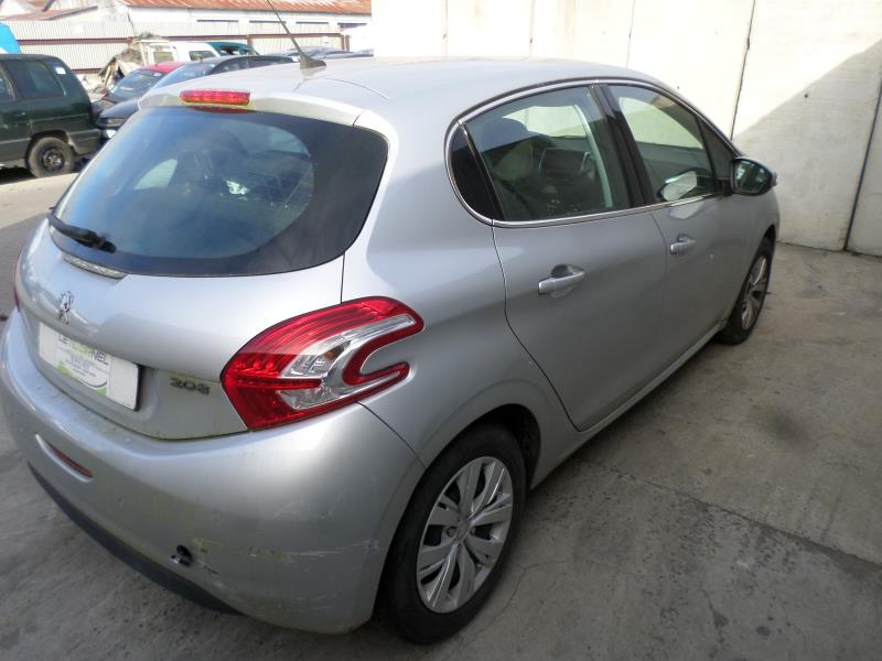 Image Moteur - PEUGEOT 208 1