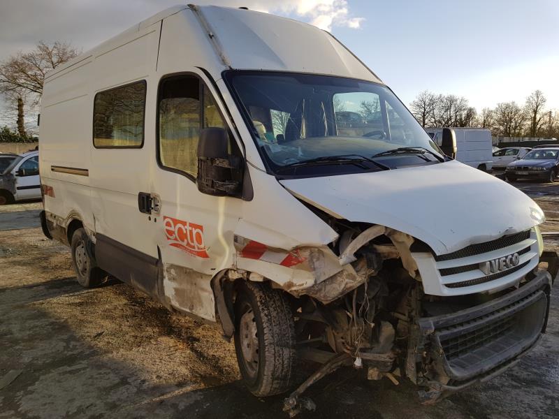 Image Feu arriere principal droit (feux) - IVECO 35S12