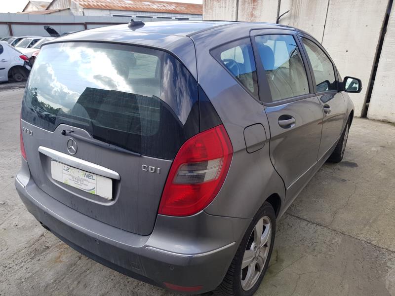 Image Feu arriere principal droit (feux) - MERCEDES CLASSE A 169