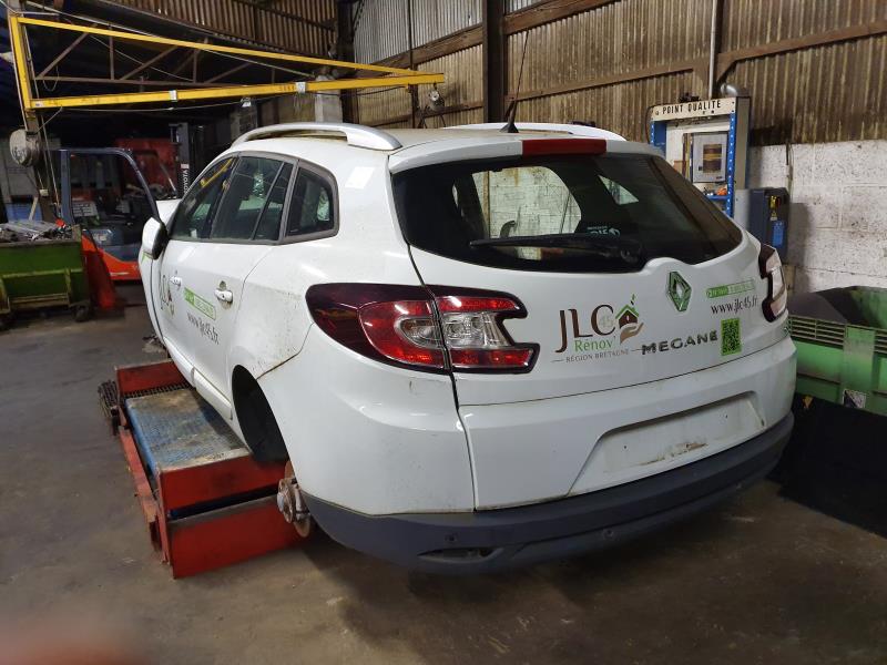 Image Pare choc arriere - RENAULT MEGANE 3