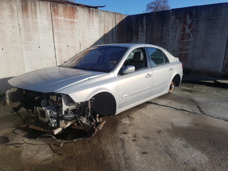 Image Feu arriere secondaire gauche (feux) - RENAULT LAGUNA 2