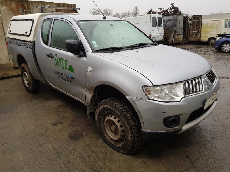 Image Feu arriere principal droit (feux) - MITSUBISHI L200 IV