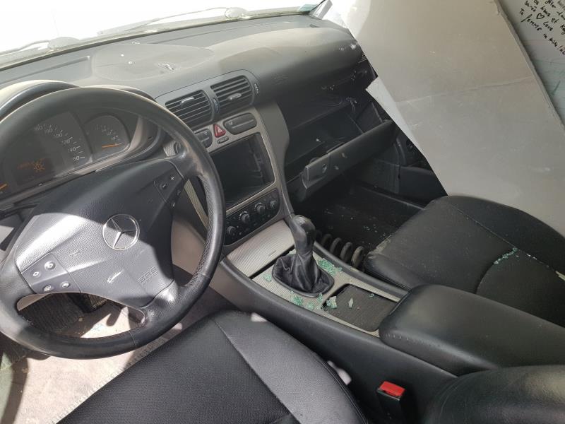 Image Feu arriere principal droit (feux) - MERCEDES CLASSE C 203 COUPE SPORT