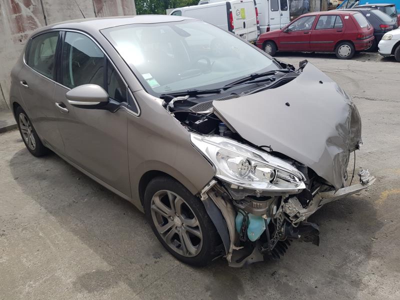 Image Chargeur CD - PEUGEOT 208 1