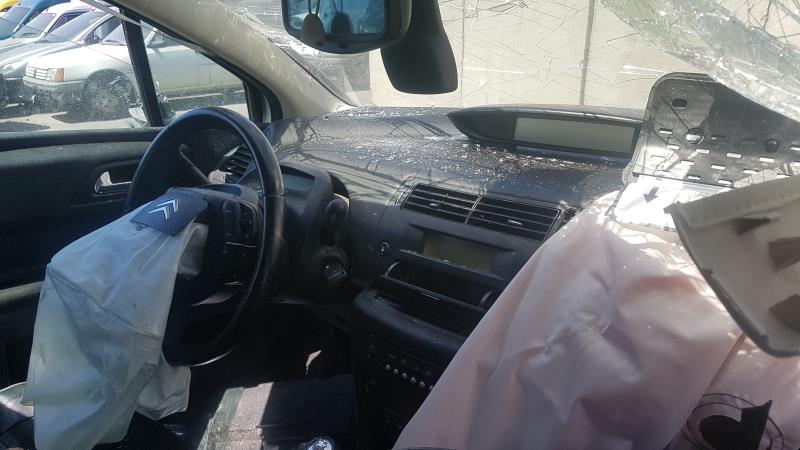 Image Feu arriere principal droit (feux) - CITROEN C4 1