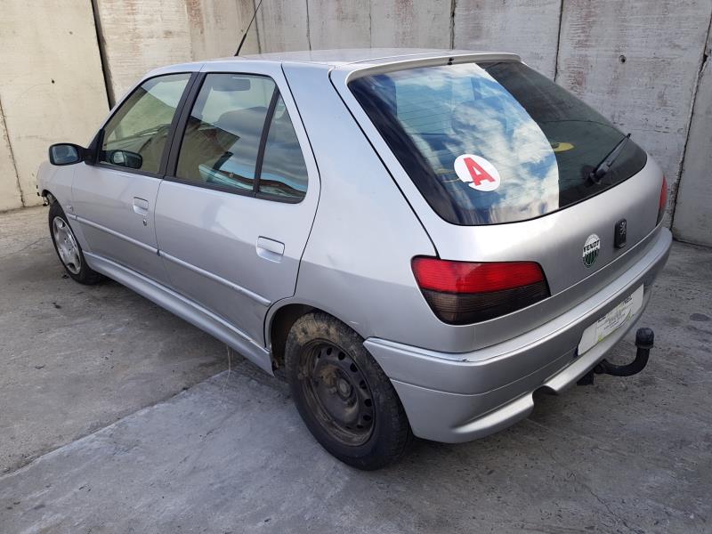 Image Retroviseur droit - PEUGEOT 306