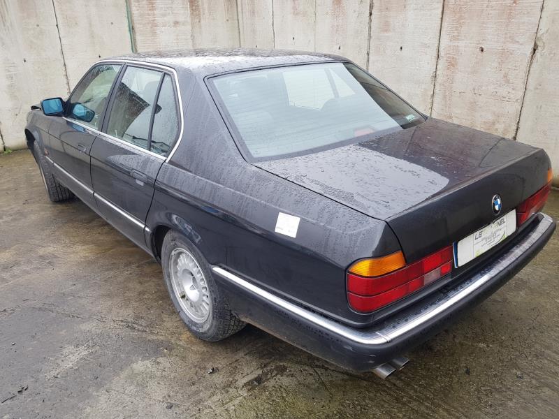 Image BMW SERIE 7 E32