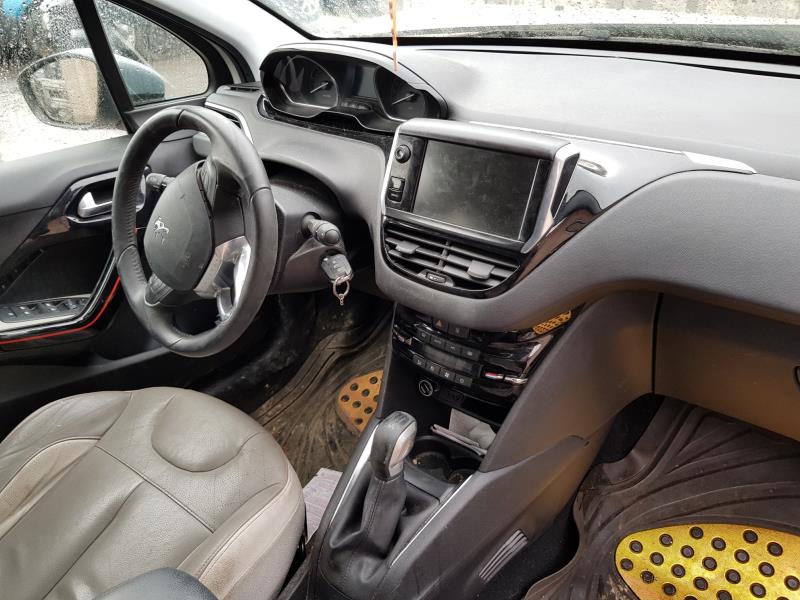 Image Moteur - PEUGEOT 208 1