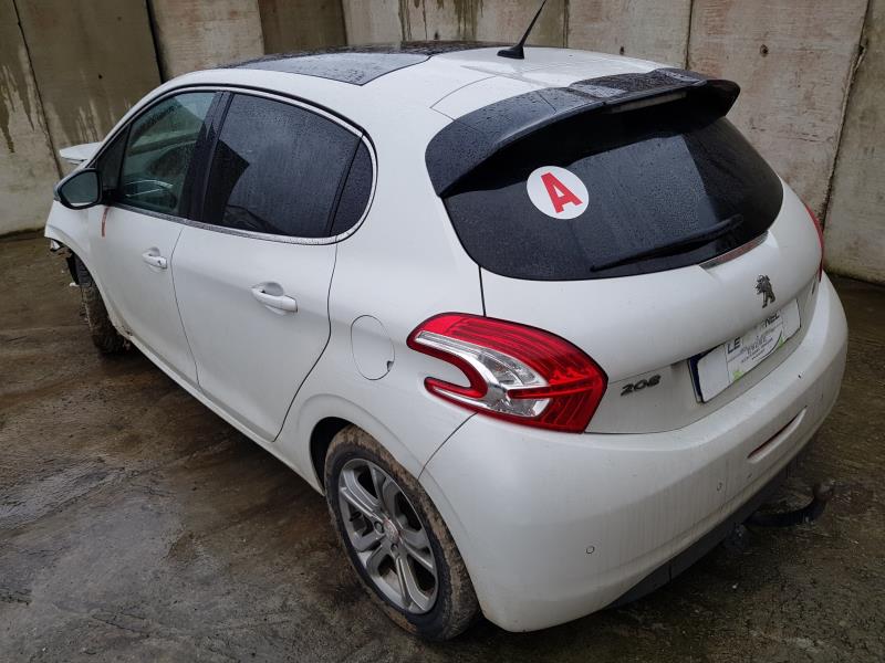 Image Moteur - PEUGEOT 208 1